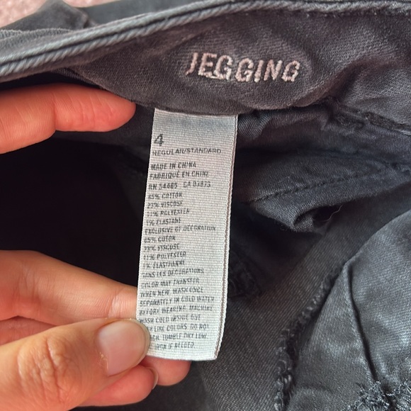 American Eagle Black Jeggings Ripped Size 4 Women’s - Picture 3 of 8